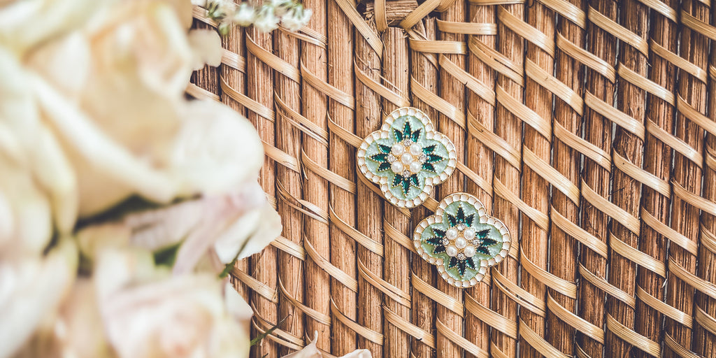 Beautiful Vintage Green and Pearl Stud Earrings
