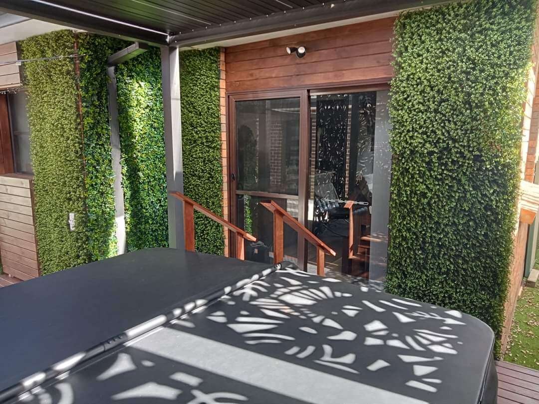 Natural Boxwood Artificial Vertical Garden Green Wall Panel 40×40in 11 SQ FT – UV Resistant – Commercial Grade