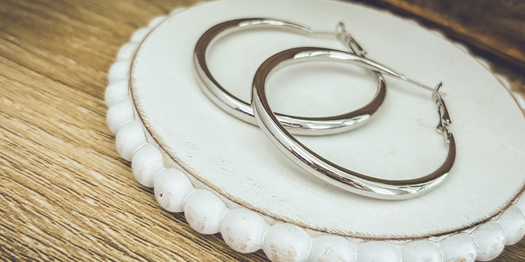 The Everyday Hoop Large-Gold or Silver