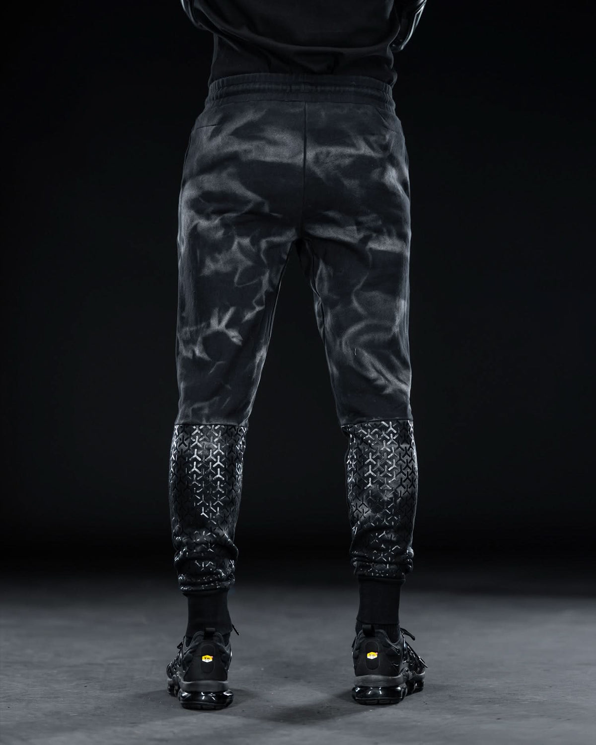 NEOV4 - VAPOR DYED JOGGERS ( IMPERFECT )