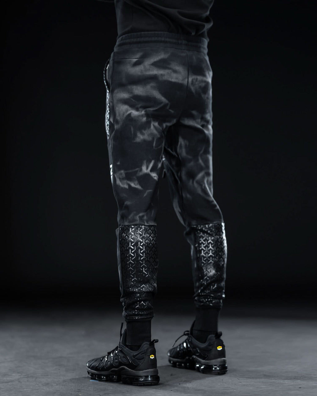 NEOV4 - VAPOR DYED JOGGERS ( IMPERFECT )