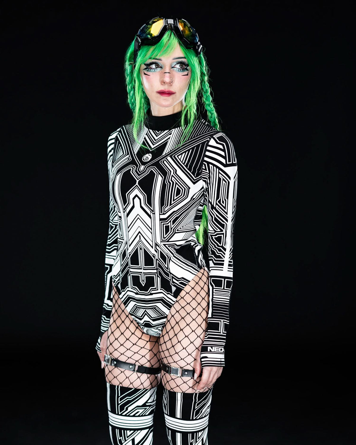 AP3X-7 V2 ZYPHR Bodysuit ( White )