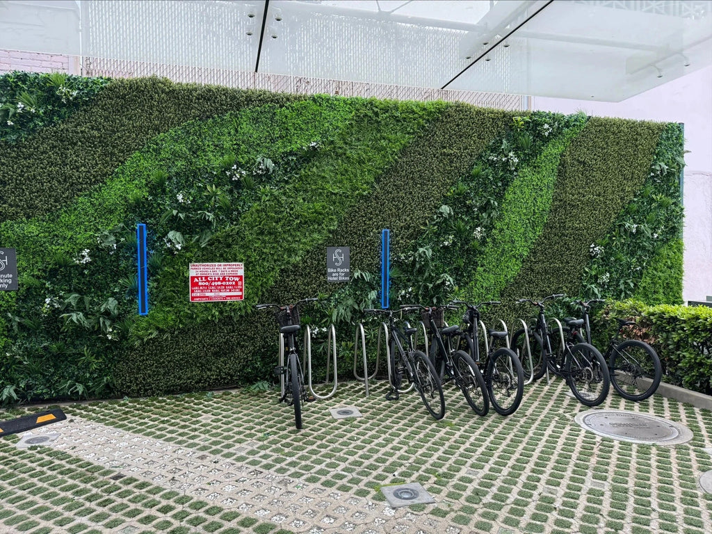 Sample Panel – Snowy White Vertical Garden (Small Sample)