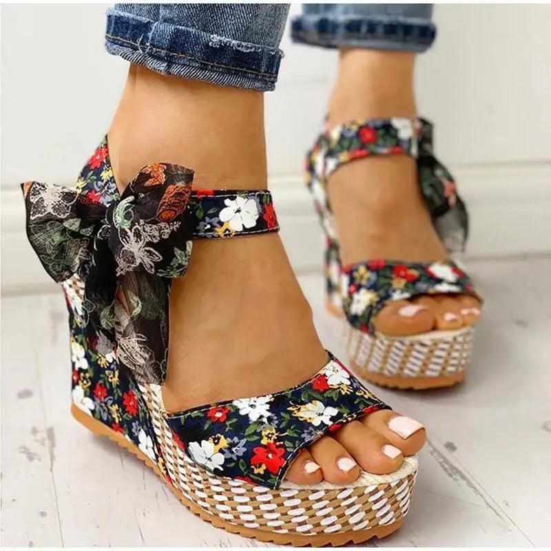 Fashion Women Sandals Luxury Design Elegant High Quality Materials Stylish Womens Summer Sandals