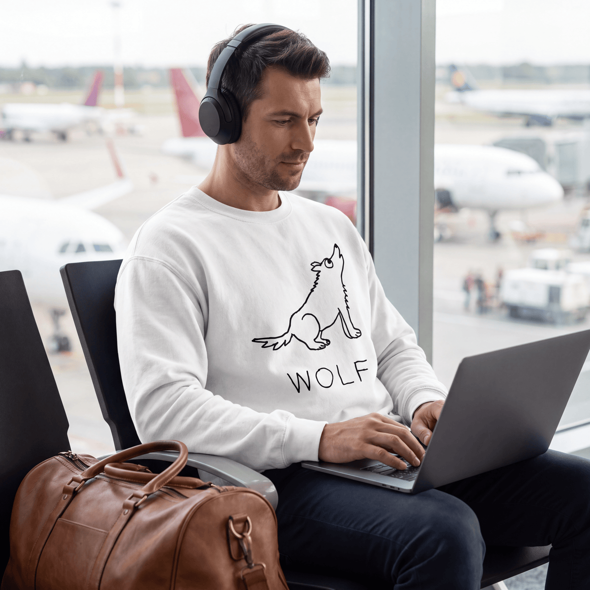 Wolf - Crewneck Sweatshirt